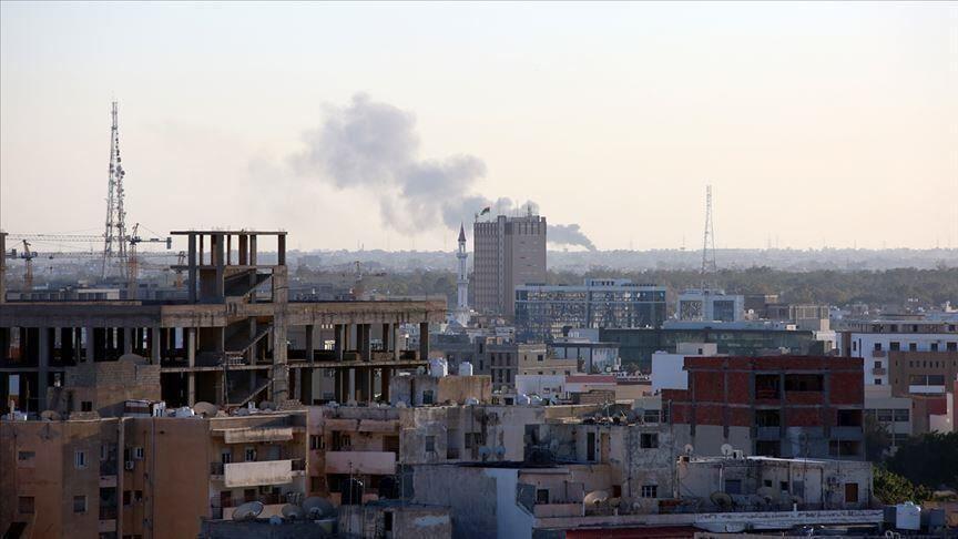 خبرنگاران حمله موشکی نیروهای ژنرال حفتر به فرودگاه معیتیقه در لیبی